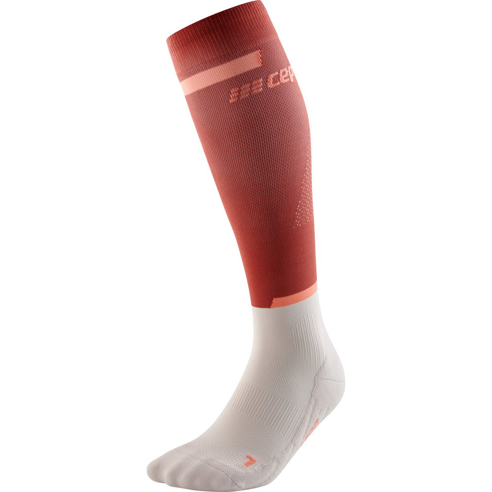 CEP - The Run Tall v4 Kompressions Socken Damen red