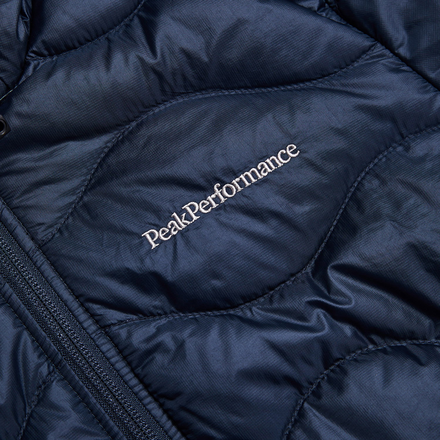 Chaqueta Helium Down Para Mujer Peak Performance | Plumón Reciclado | Impermeable Y Ligera | Ideal Para Senderismo Y Outdoor