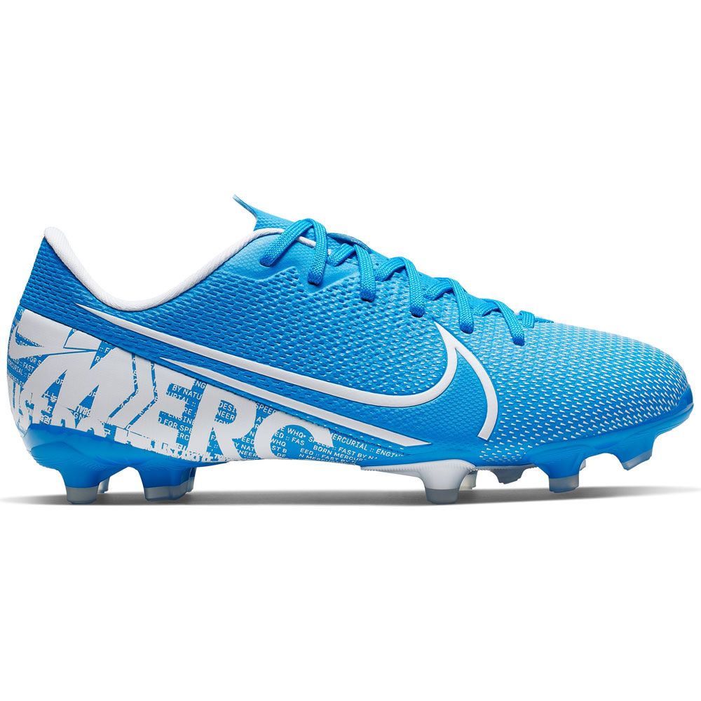 fast soccer shoes